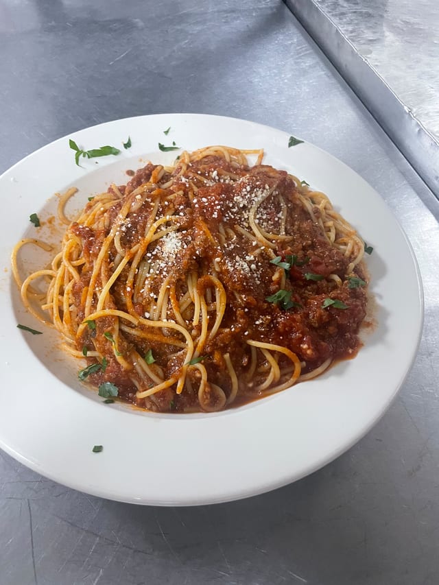 Tomato, Marinara, Garlic & Olive Oil or Butter Sauce Pasta.